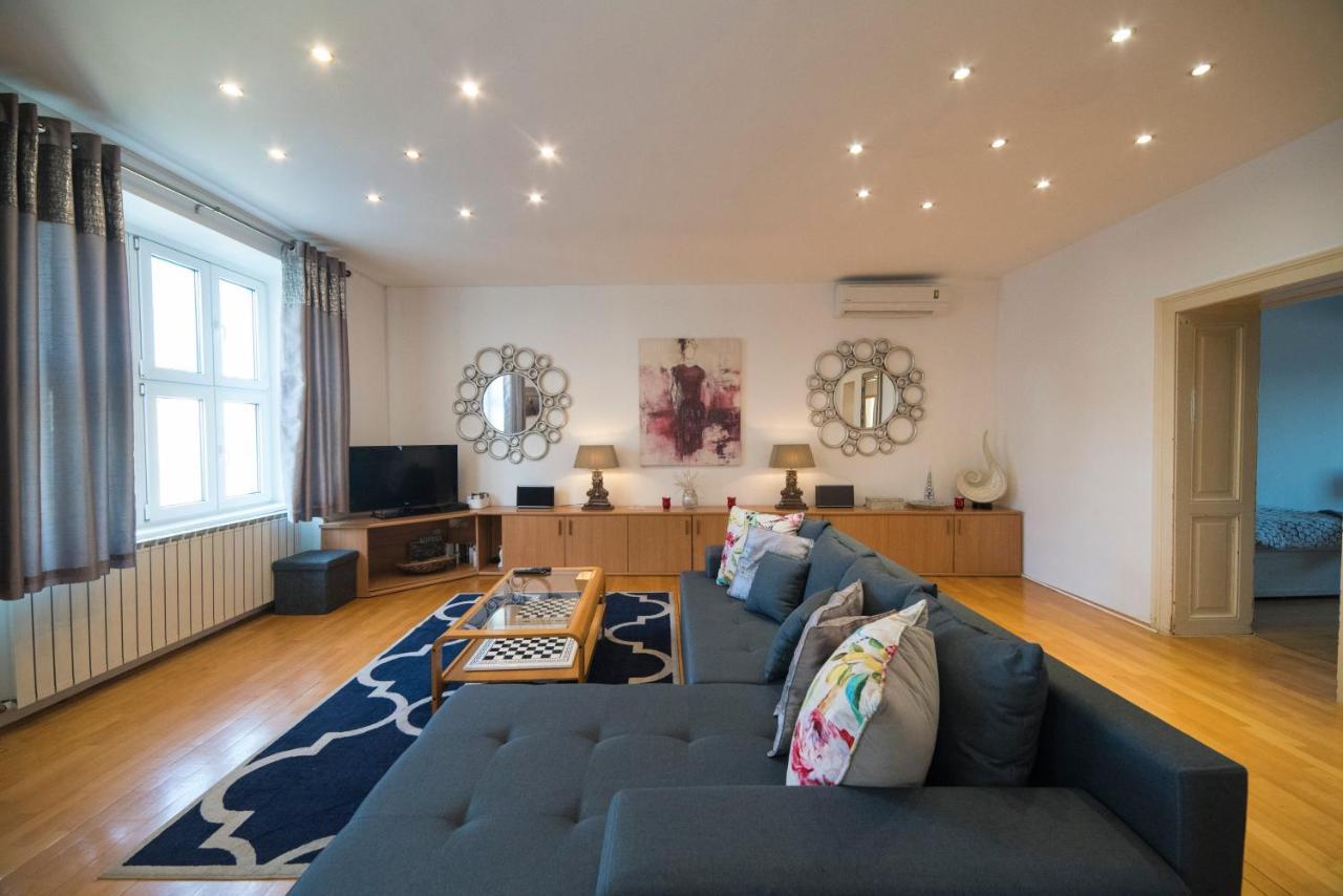 Octogon Apartment Zagreb Ngoại thất bức ảnh
