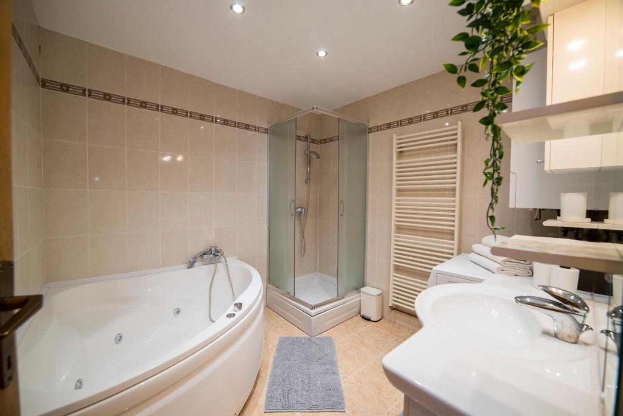 Octogon Apartment Zagreb Ngoại thất bức ảnh