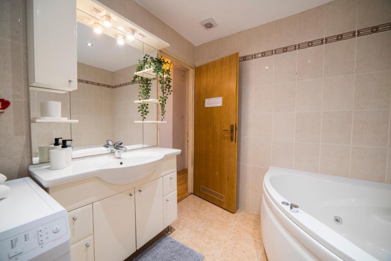 Octogon Apartment Zagreb Ngoại thất bức ảnh